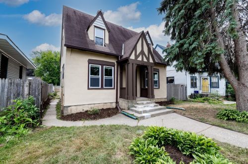 1134 Jessamine Ave, Saint Paul, MN 55106-2716