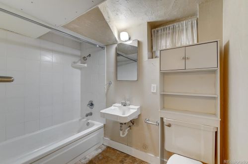 1583 Eudora St, Denver CO 80207-1034 exterior