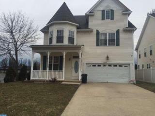 2220 Michener St, Philadelphia, PA 19115-4320
