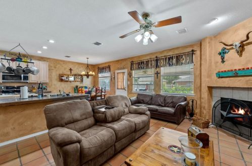 1612 Marble Cove Ln, Denton TX  76210-5820 exterior