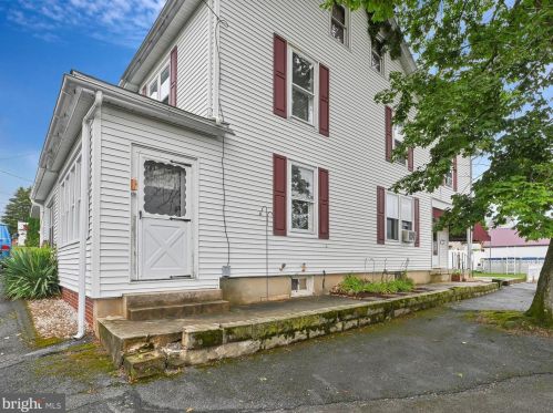 237 Walborn Ave, Molino, PA 17961-1825
