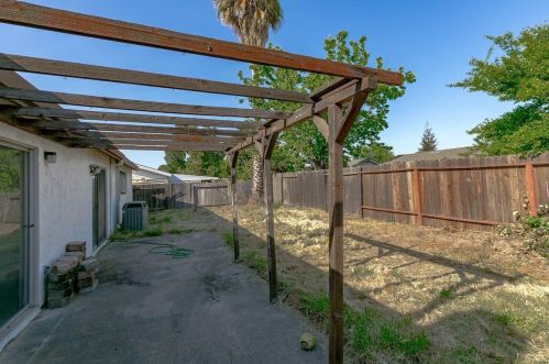 7224 Catboat Cir, Citrus Heights CA  95621-3406 exterior