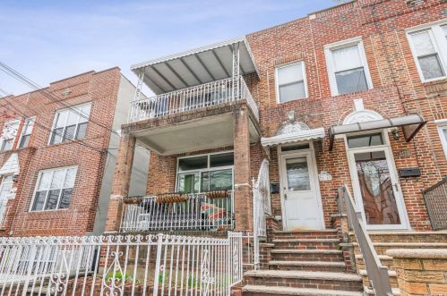 21-69 19th St, Long Island City, NY 11105-3509