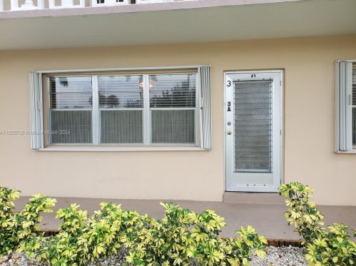 3 Salisbury A, West Palm Beach, FL 33417-1937