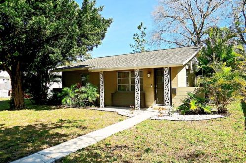 3111 11th St, Saint Petersburg, FL 33704-1903