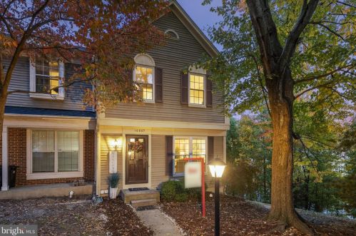 16869 Miranda Ln, Woodbridge VA  22191-5142 exterior