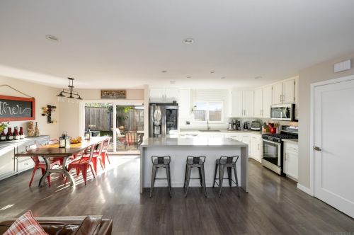 6241 Boulder Lake Ave, San Diego, CA 92119-3301