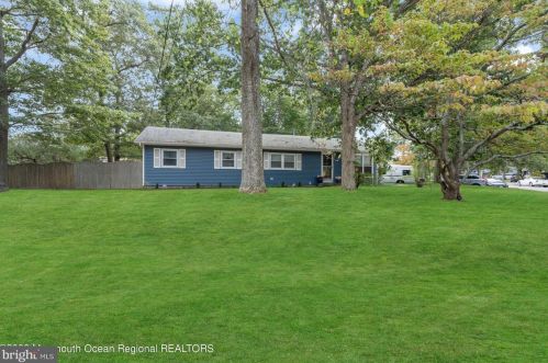 31 Chain Blvd, Berkeley Township NJ  08721-1925 exterior
