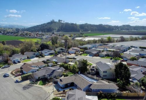 670 Woodland Ct, Pismo Beach CA  93420-4253 exterior