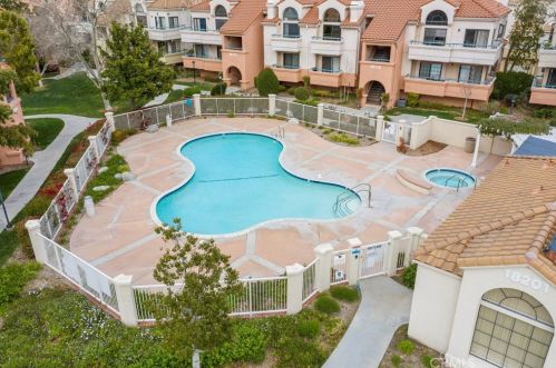 18123 Erik Ct, Santa Clarita, CA 91387-4983