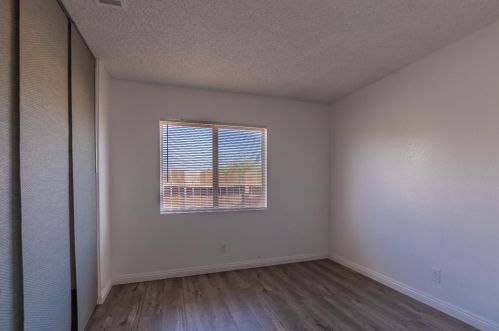 13791 Starshine Dr, Victorville CA  92392 exterior