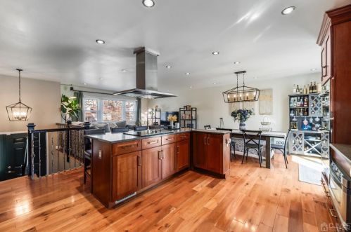 14 Albemarle Rd, East Brunswick NJ  08816-4213 exterior