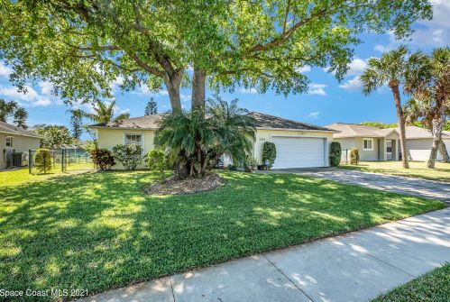 2325 Maryland Ave, Titusville FL  32796-2092 exterior