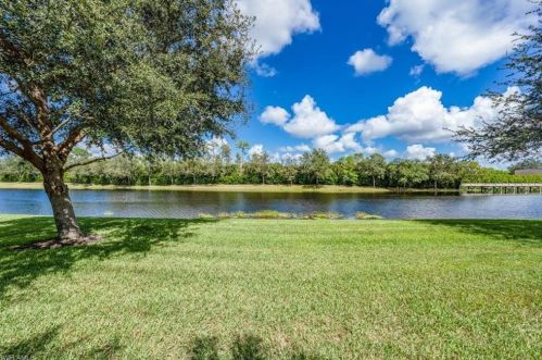 3022 Aviamar Cir, Naples FL  34114-9566 exterior