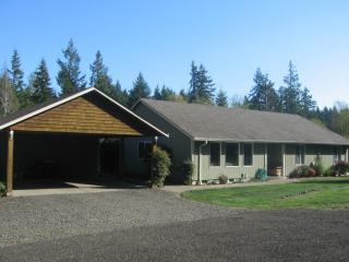 8230 Johnson Point Rd, Olympia, WA 98516-9262