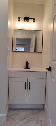 146 Smith St, Poughkeepsie, NY 12601-2117