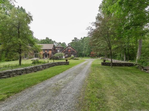 332 Hill Rd, New Hartford, CT 06057-2519