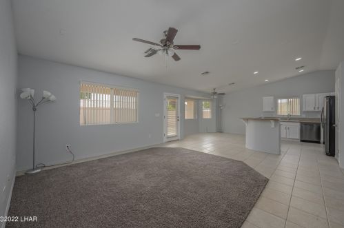 1966 Pyramid Lake Pl, Bullhead City AZ 86426-6777 exterior