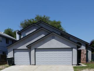 8313 Honeycomb Way, Sacramento, CA 95828-6657