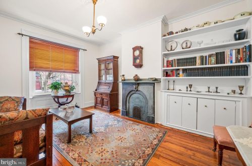 810 21st St, Philadelphia, PA 19130-1402