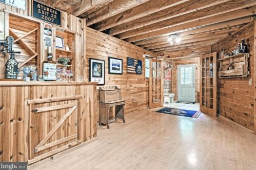 315 Bacon Rd, Red Lion PA  17356-8887 exterior