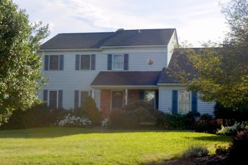 2218 Heather Ln, Gilbertsville, PA 19525-9773