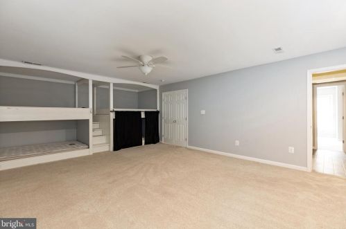 7905 Waterford Dr, Spotsylvania VA  22551-2204 exterior
