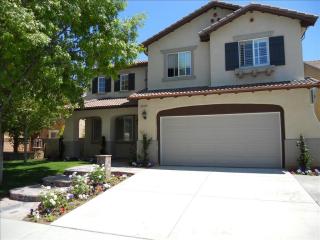 29094 Madrid Pl, Santa Clarita, CA 91384-4793