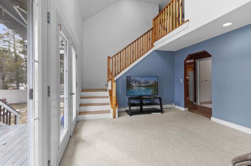 54 Tibbetts Rd, Fremont NH  03044-3573 exterior
