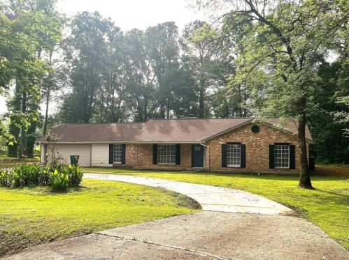 580 Brandon Rd, Conroe, TX 77302-3775