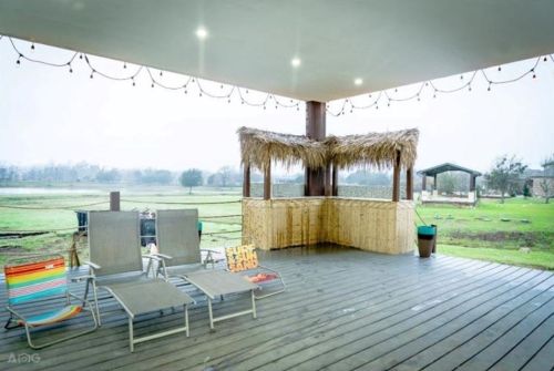 703 Leaning Oak Trl, Richmond TX  77406-4653 exterior