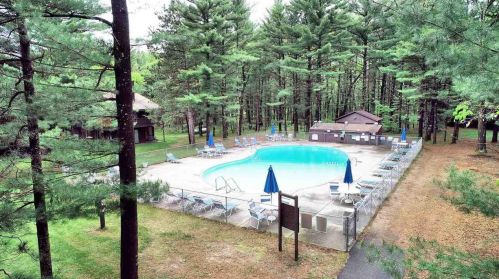 1 Fir Trl, Wisconsin Dells WI  53965-8848 exterior