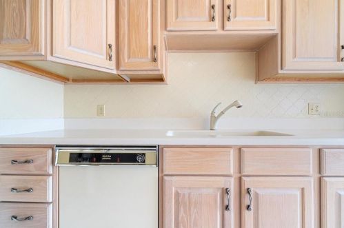 192 Boca Ciega Pt Blvd, Saint Petersburg FL  33708-2738 exterior