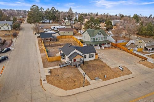 375 Main St, Elizabeth, CO 80107-7572
