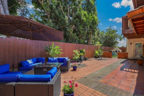 5521 Lesa Rd, La Mesa CA  91942-1704 exterior