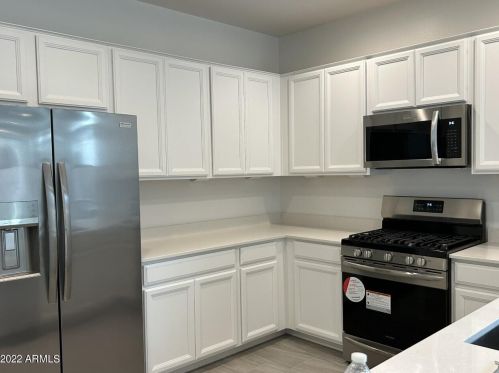 1627 Estes Way, Phoenix AZ  85041-8730 exterior