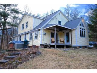 166 Jenny Davis Rd, Waterbury, VT 05676-9260