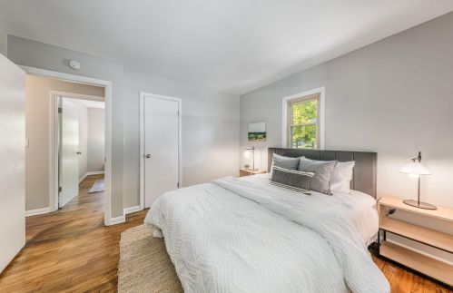 6270 102, Milwaukee WI 53214-2525 exterior