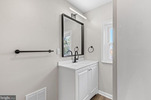 816 Lafayette St, Lancaster PA  17603-5409 exterior