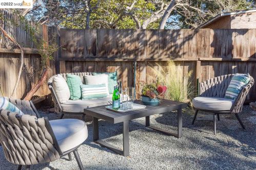 4215 Glen Ave, Oakland CA  94611-4349 exterior