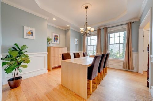 14 Farm Ridge Rd, Unionville CT  06013-2018 exterior