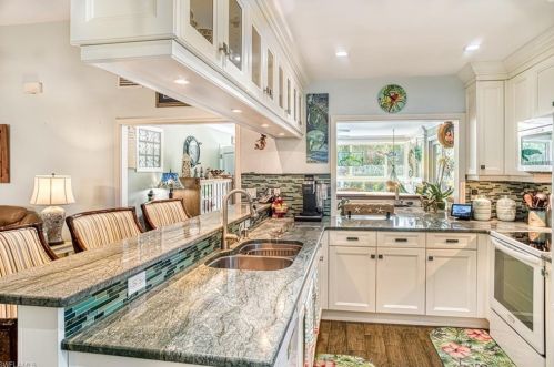 1186 Sand Castle Rd, Sanibel, FL 33957-3617