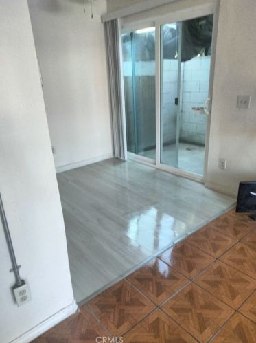 14642 Calvert St, Van Nuys CA 91316-1216 exterior