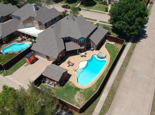 5412 Lancelot Ln, Richardson TX  exterior