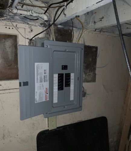 3243 21 St, Milwaukee WI 53215-4451 exterior