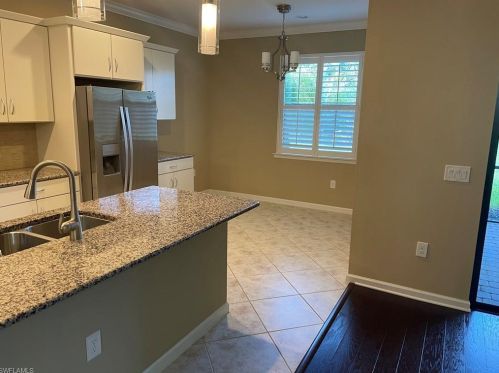 16117 Camden Lakes Cir, Naples FL  34110-2880 exterior