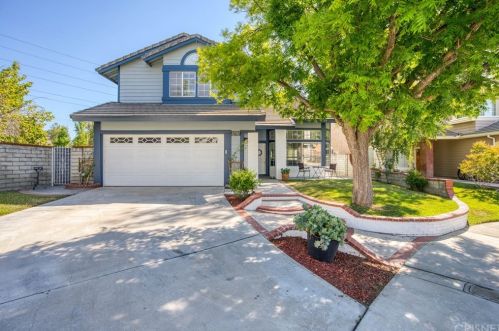 22702 Buckeye Ct, Santa Clarita, CA 91390-4107