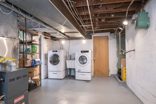 541 Idaho Ave, Verona PA  15147-2909 exterior