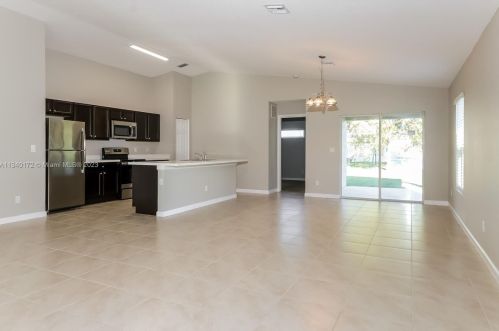1809 Cameo Blvd, Fort Pierce FL  34953-2006 exterior