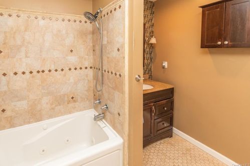 3 Capital Dr, Washingtonville NY  10992-1384 exterior